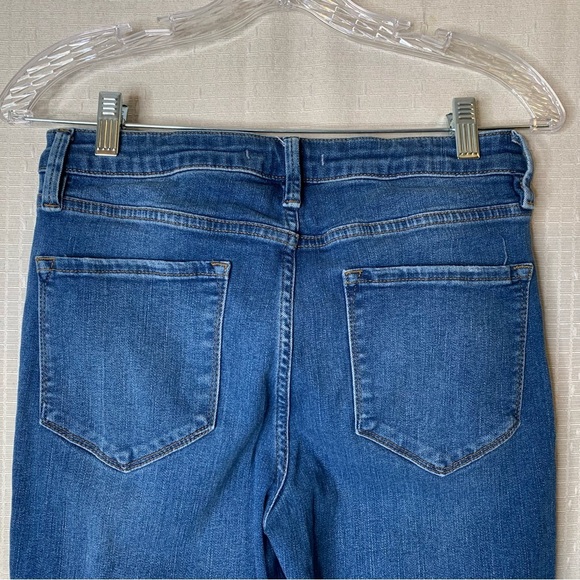 Free People Frayed Hem Medium Wash Crop Jeans Size 30 Boho 61502-16515125 Comfy - Picture 5 of 9